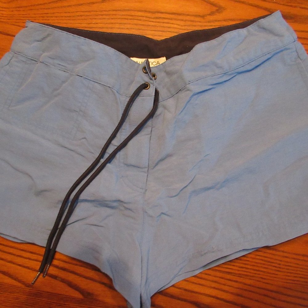 NAUTICA Women's Blue Shorts Small